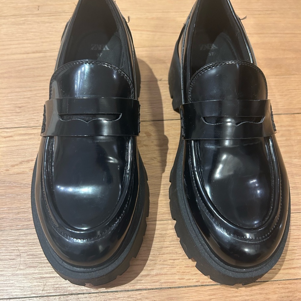 Zara Black Loafers